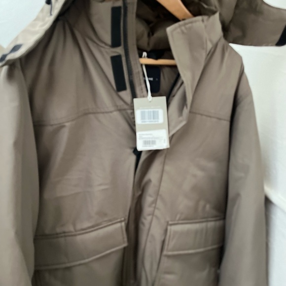 Smart Handsome Great Fall Winter Layer - Picture 3 of 7